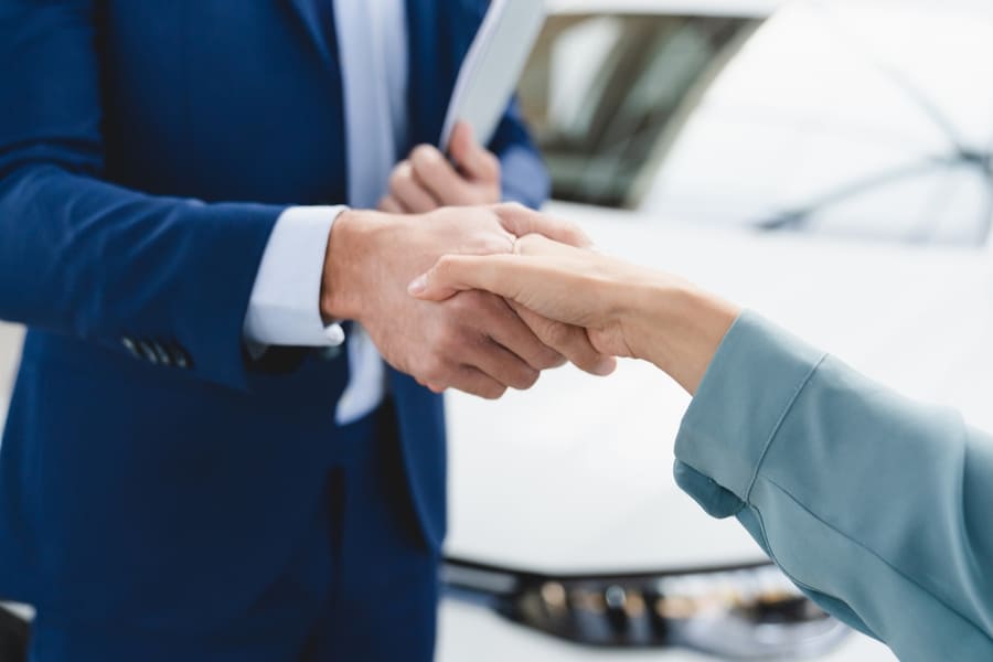 How to Start a Car Dealership