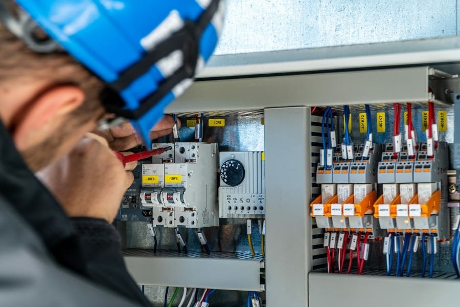 How to Start an Electrical Business