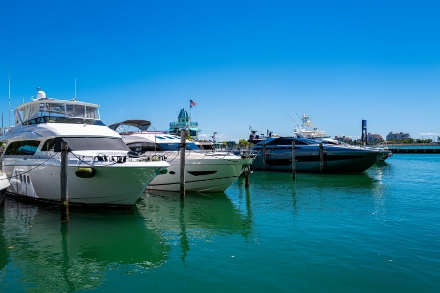 How to Start a Charter Boat Business