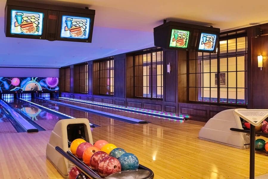 How to Start a Bowling Alley