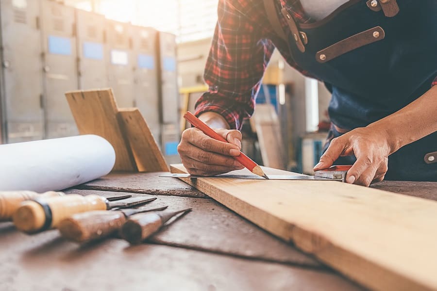 How to Start a Carpentry Business