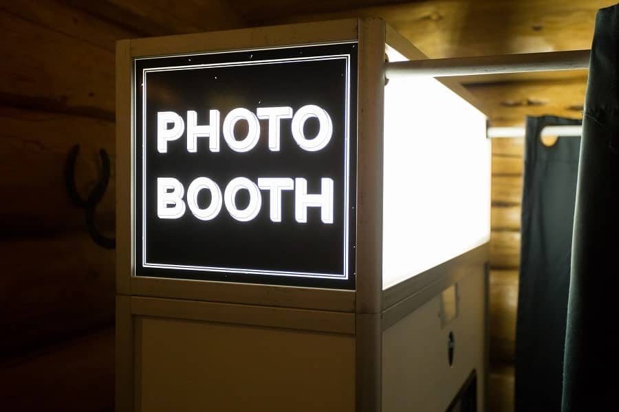 How to Start a Photo Booth Business