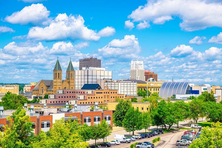 skylijne view of downtown ohio, usa